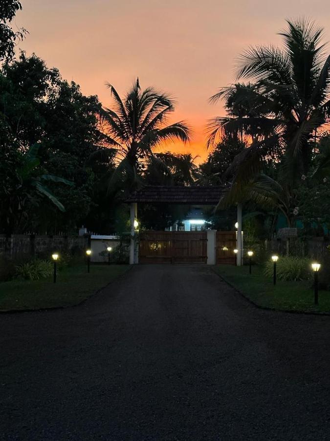 Brookside Heritage Homestay Kumarakom Buitenkant foto