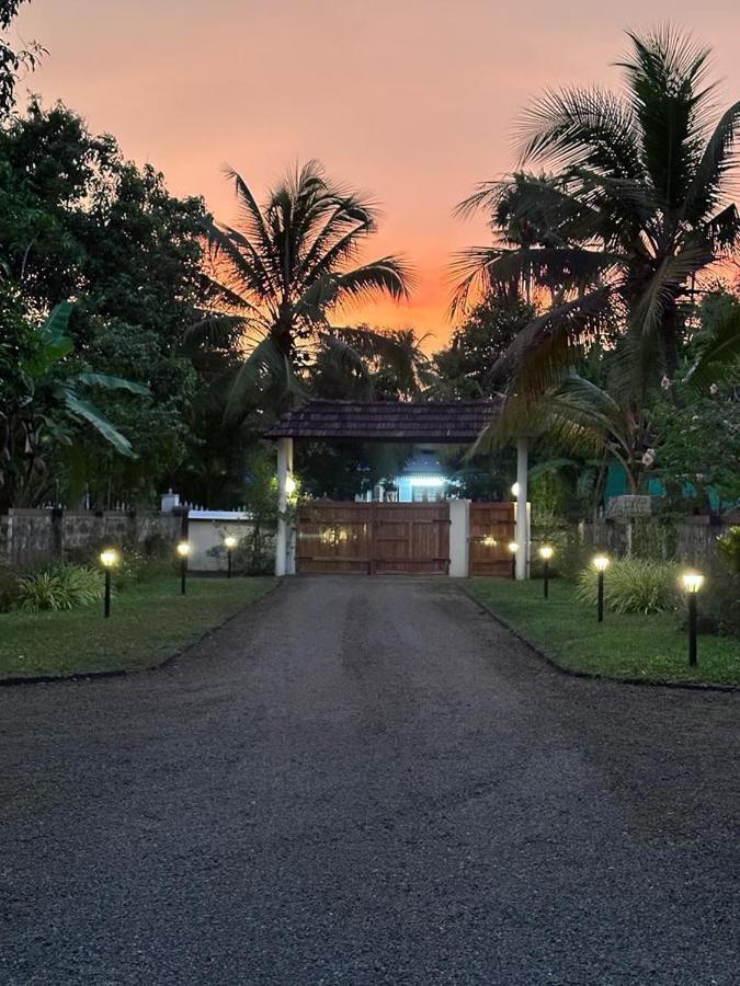 Brookside Heritage Homestay Kumarakom Buitenkant foto