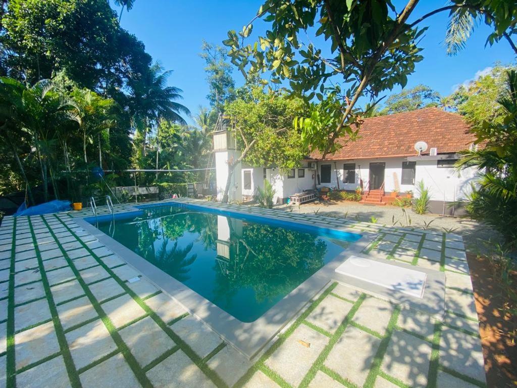 Brookside Heritage Homestay Kumarakom Buitenkant foto