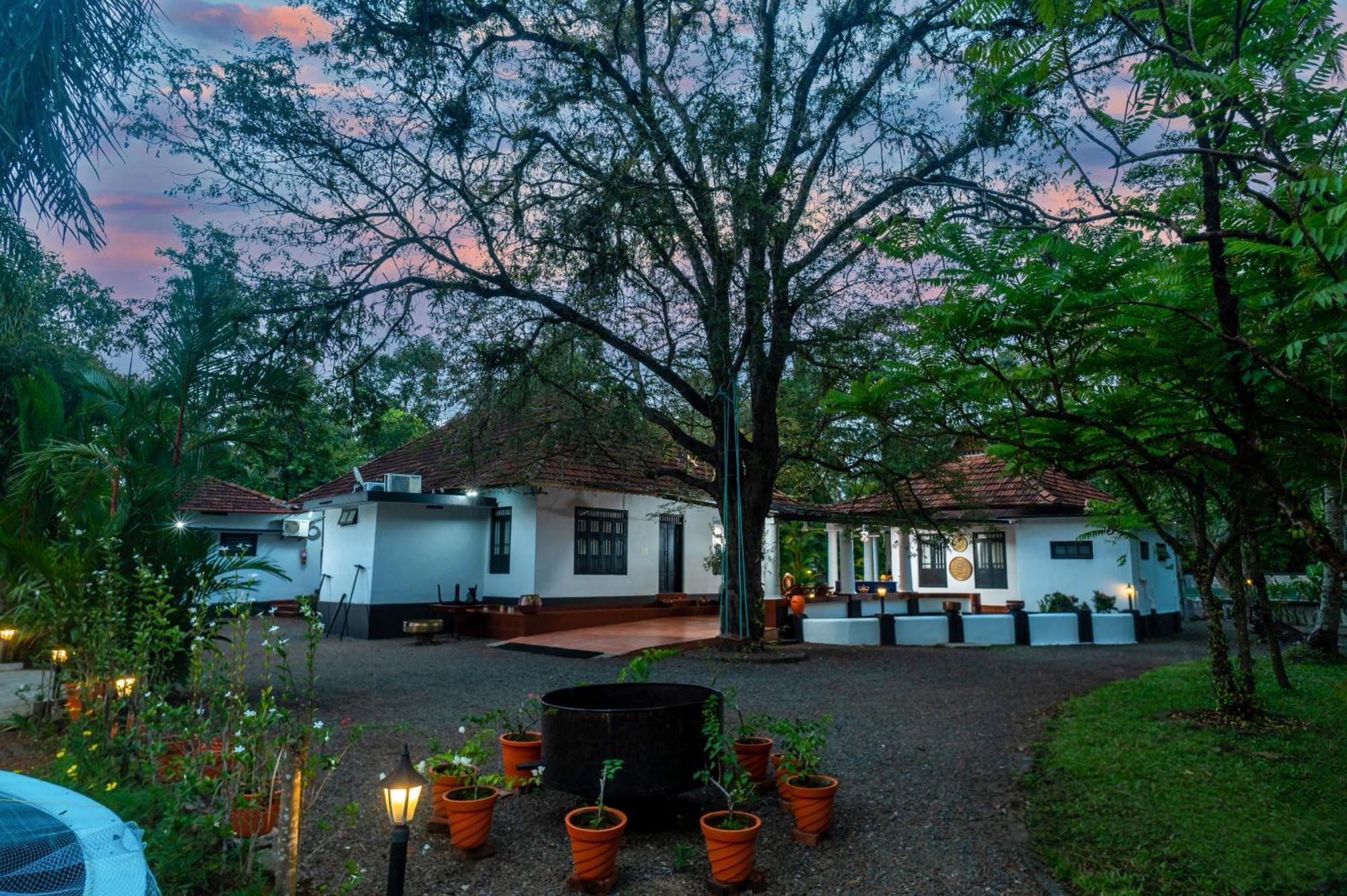 Brookside Heritage Homestay Kumarakom Buitenkant foto