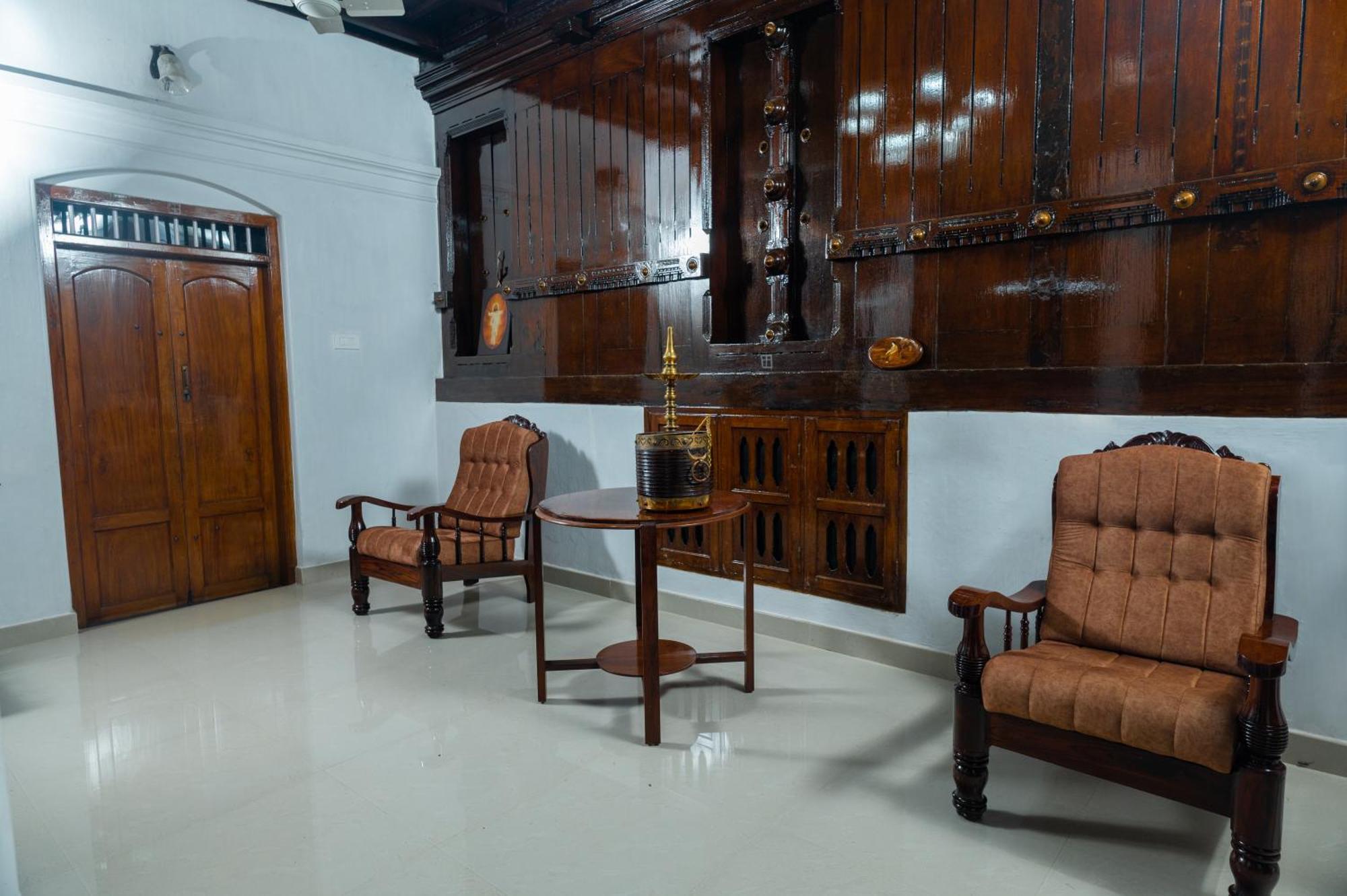 Brookside Heritage Homestay Kumarakom Buitenkant foto