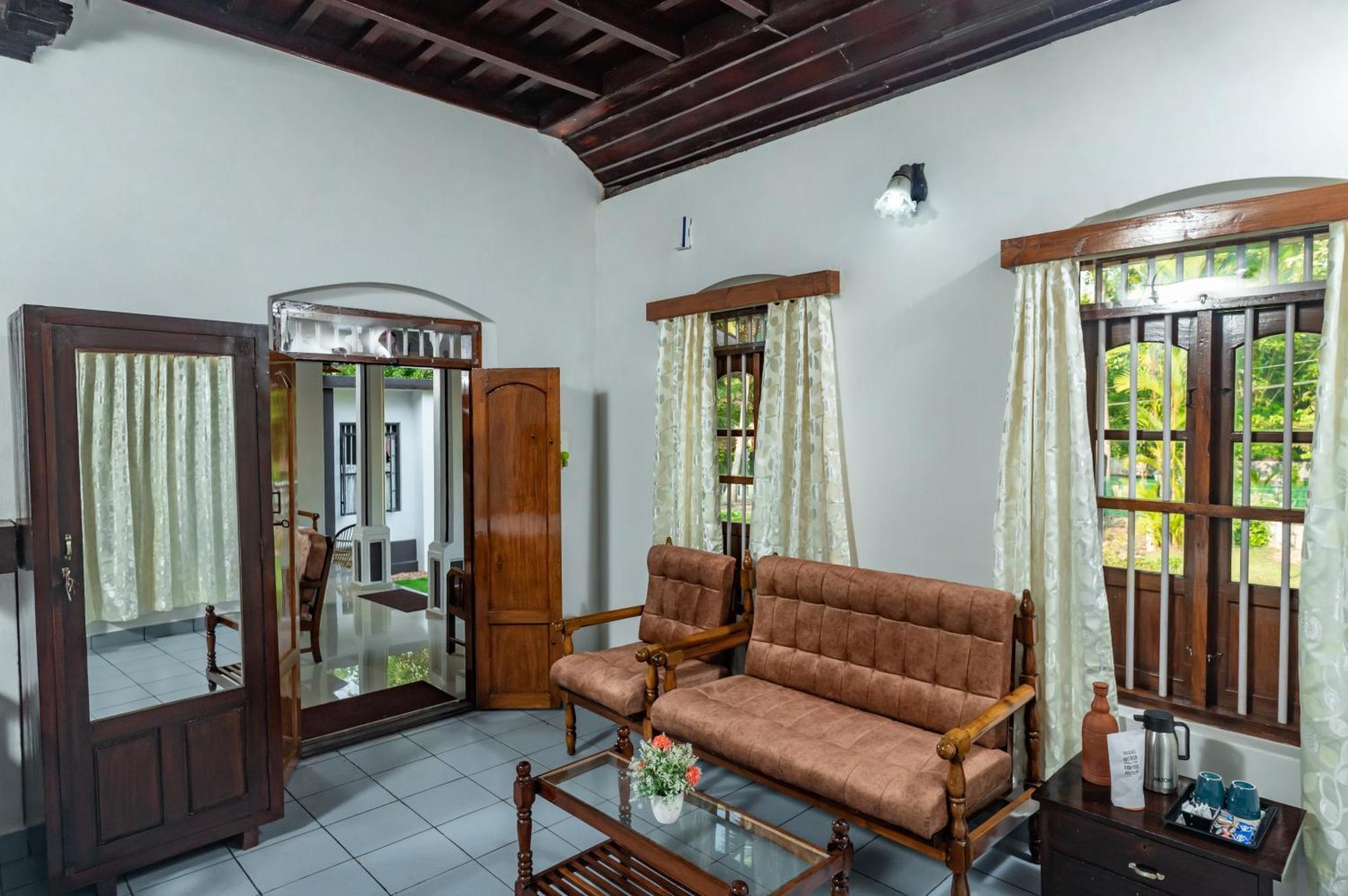 Brookside Heritage Homestay Kumarakom Buitenkant foto