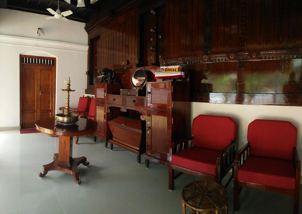 Brookside Heritage Homestay Kumarakom Buitenkant foto