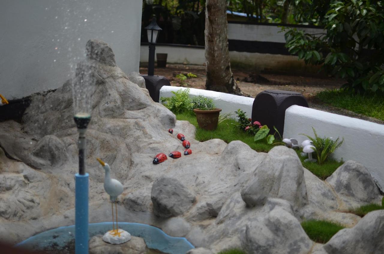 Brookside Heritage Homestay Kumarakom Buitenkant foto